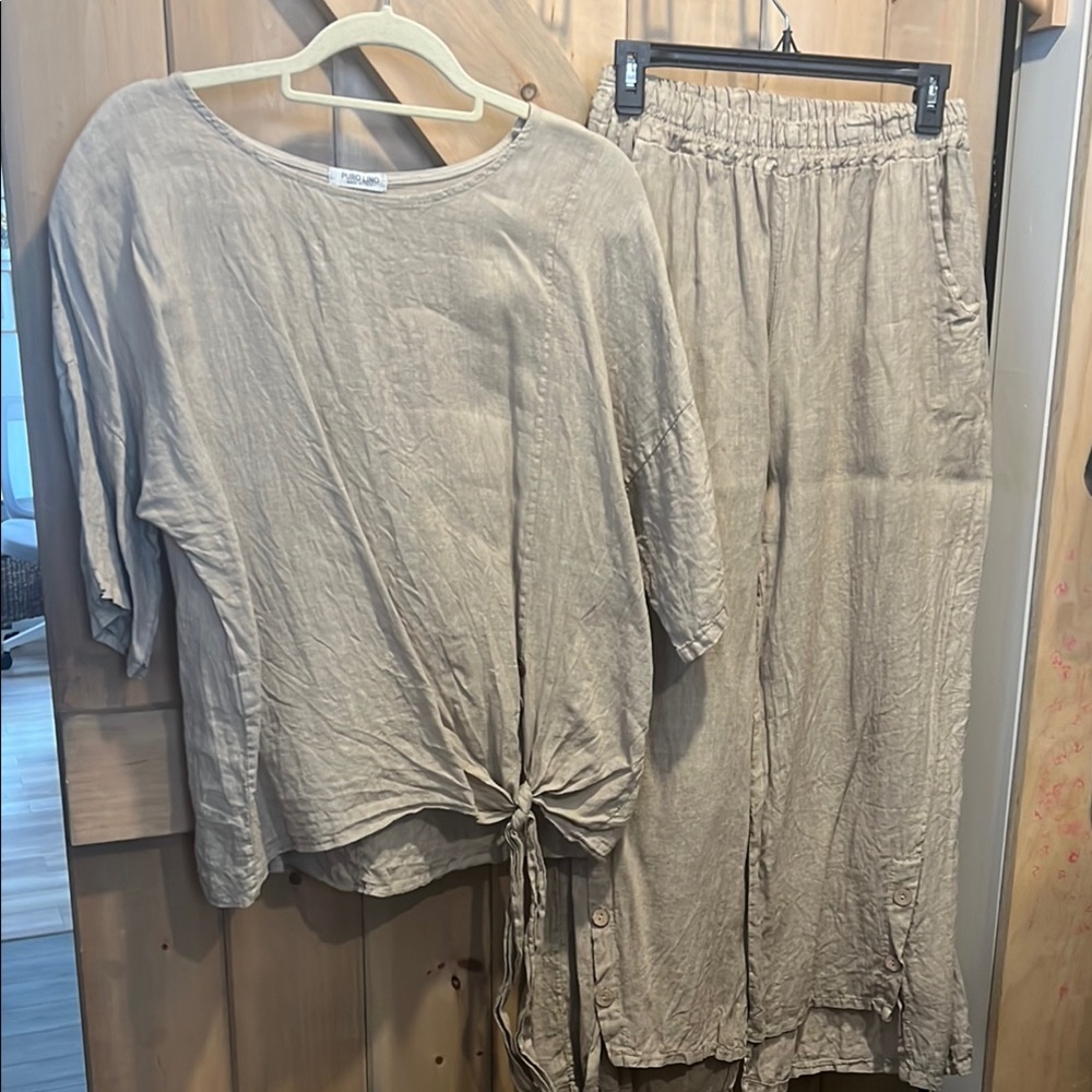 2 piece 💯 linen outfit. Made in Italy 🇮🇹